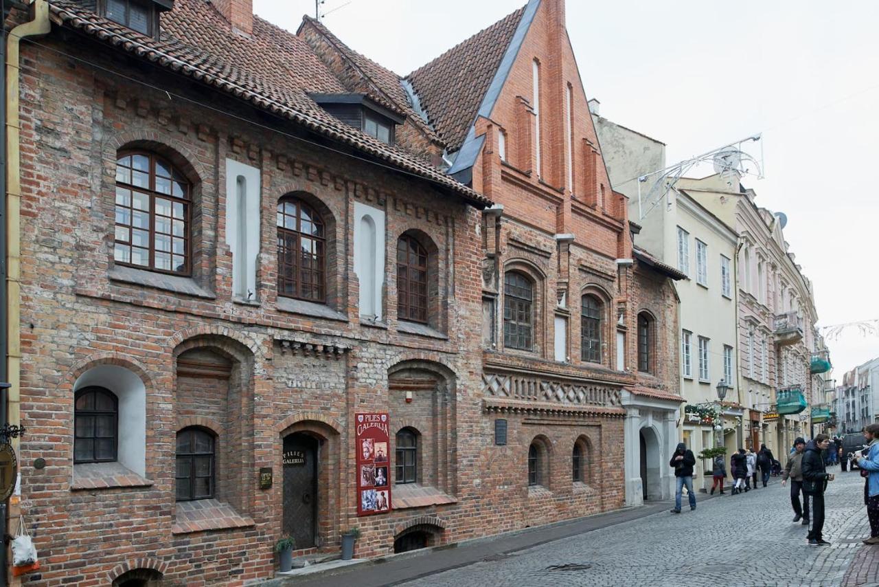Cozy Apartment In Gothic Style House In The Heart Of The Old Town VNO Eksteriør billede